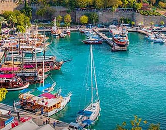 توقعات بعدد السائحين القادمين إلى تركيا العام المقبل